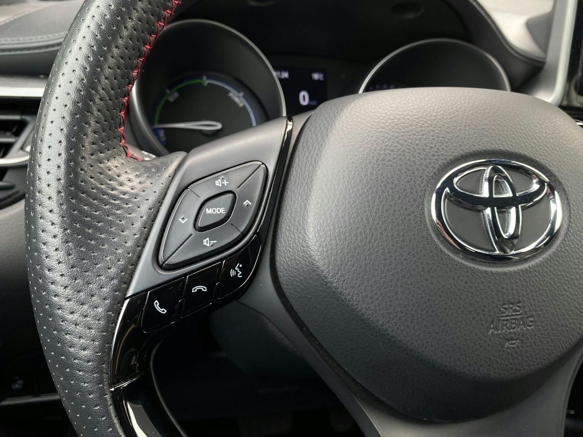 Toyota C-HR GR Sport 184 pk Hybride, Camera, ACC, JBL, Stuurverw, Navigatie