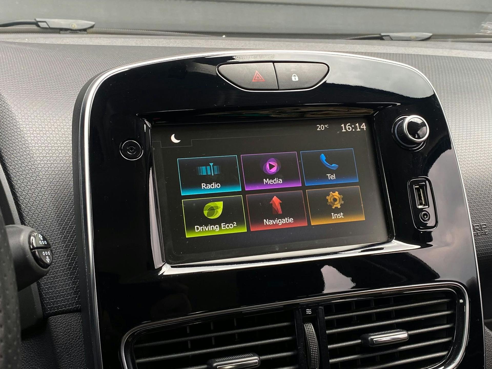 Renault Clio 0.9 TCe 90 pk GT Line, Dealer onderhouden, Navigatie, LED