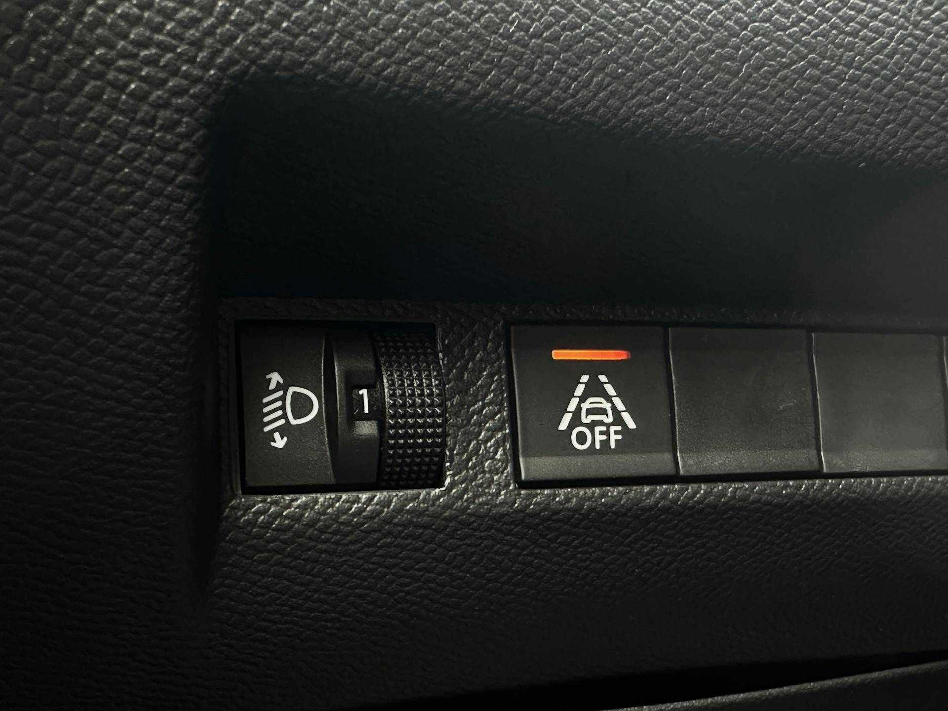 Peugeot E208 Allure, Fase 3, Carplay, Camera, Navigatie, incl BTW