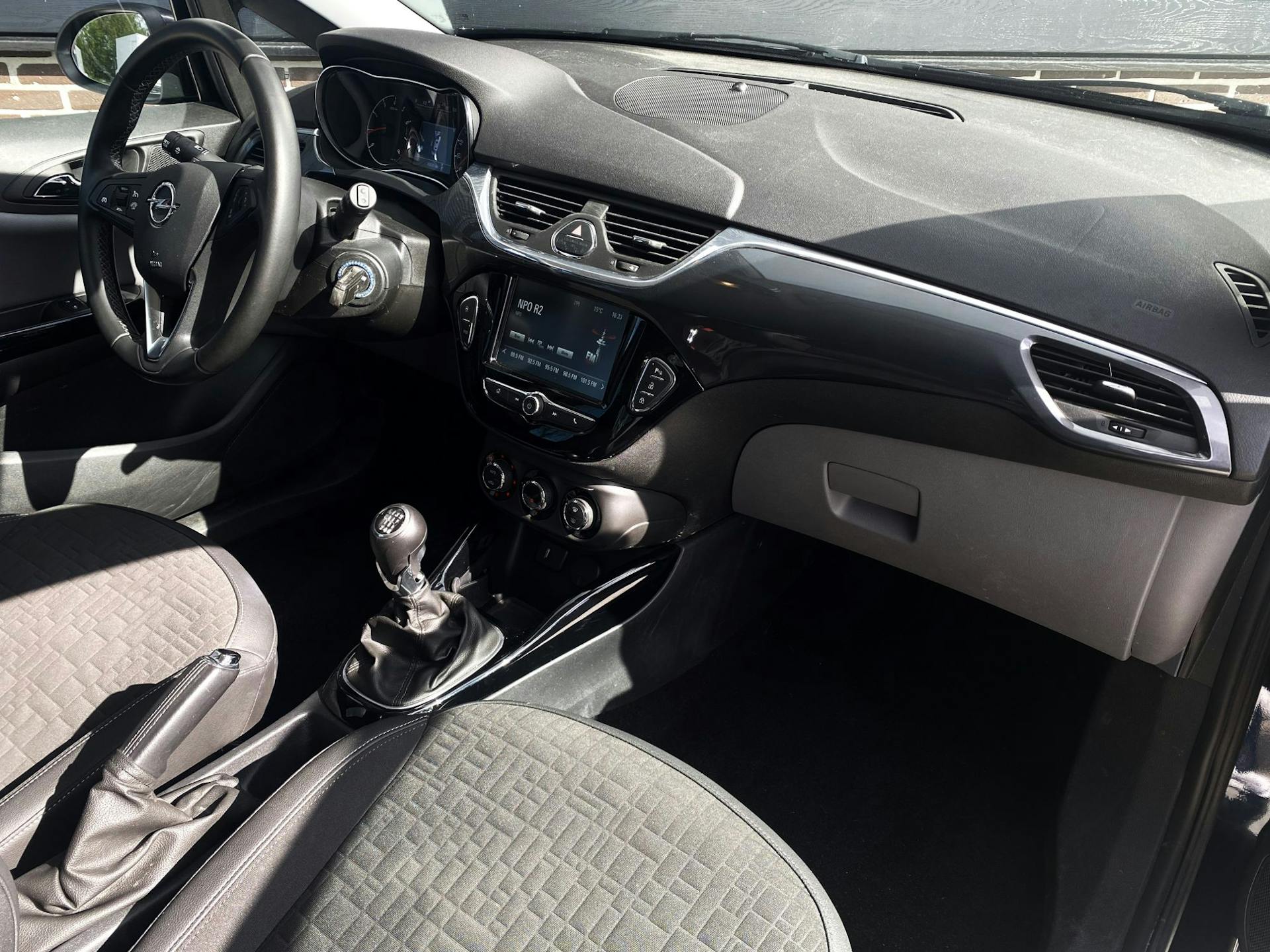 Opel Corsa 1.0 90 pk Turbo Online Edition NAP, Camera, Trekhaak, 1e eigenaar, Carplay