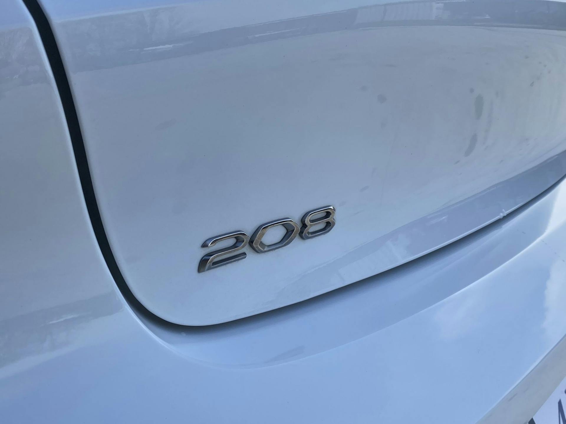 Peugeot 208 1.2 100 pk Allure Pack, Panoramadak, ACC, BTW