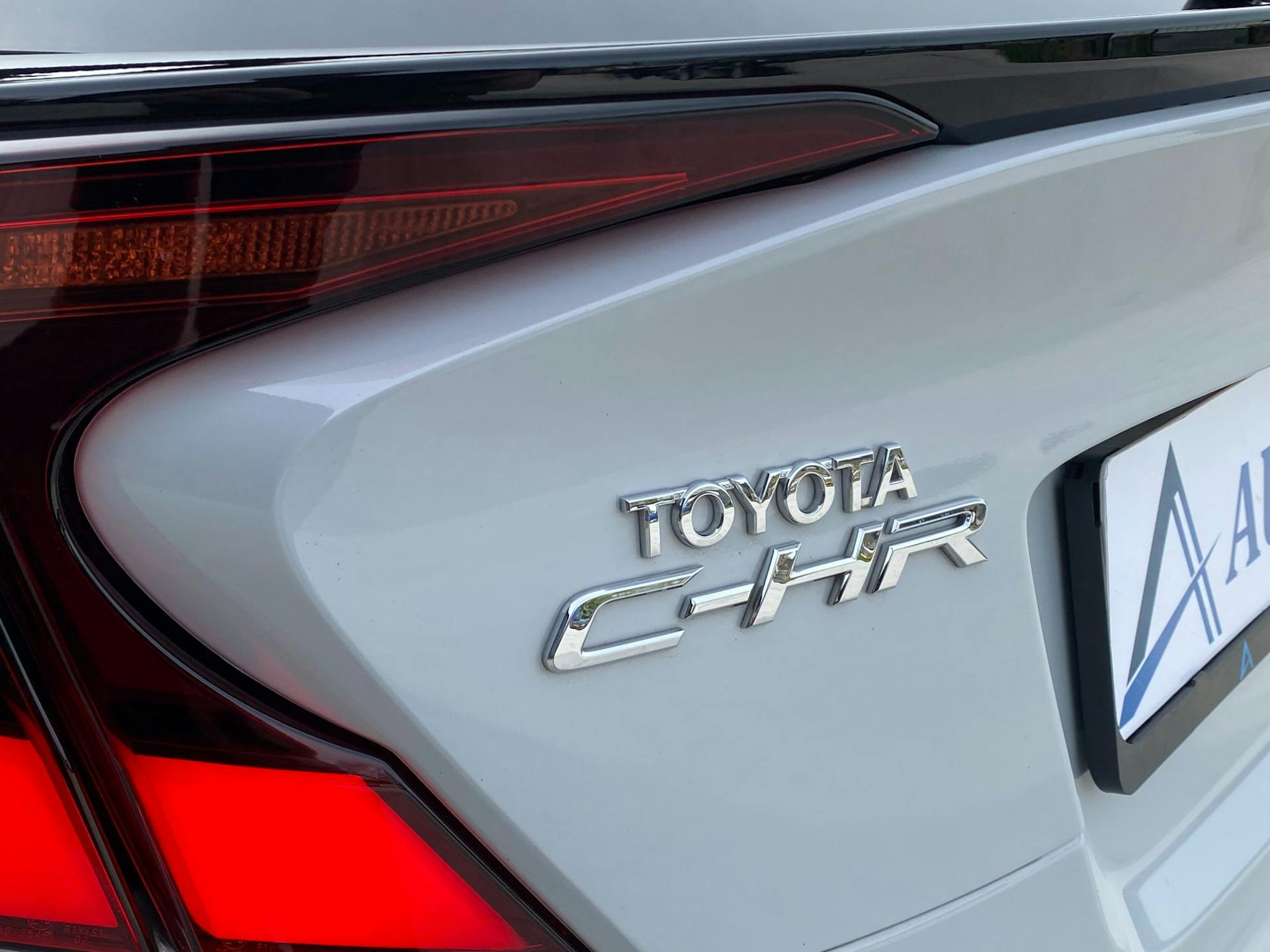 Toyota C-HR GR Sport 184 pk Hybride, Camera, ACC, JBL, Stuurverw., Navigatie