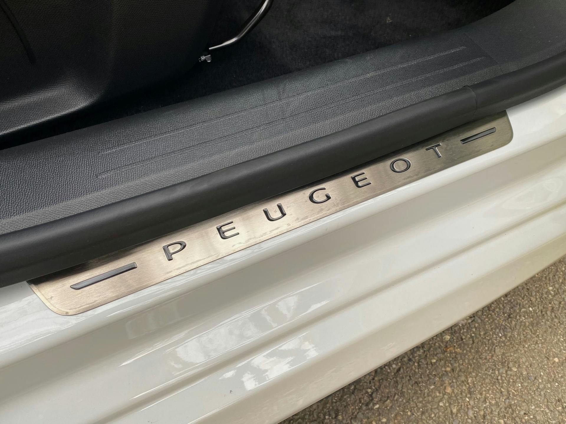 Peugeot E208 GT Pack, Fase 3, panoramadak, ACC, LED, incl BTW
