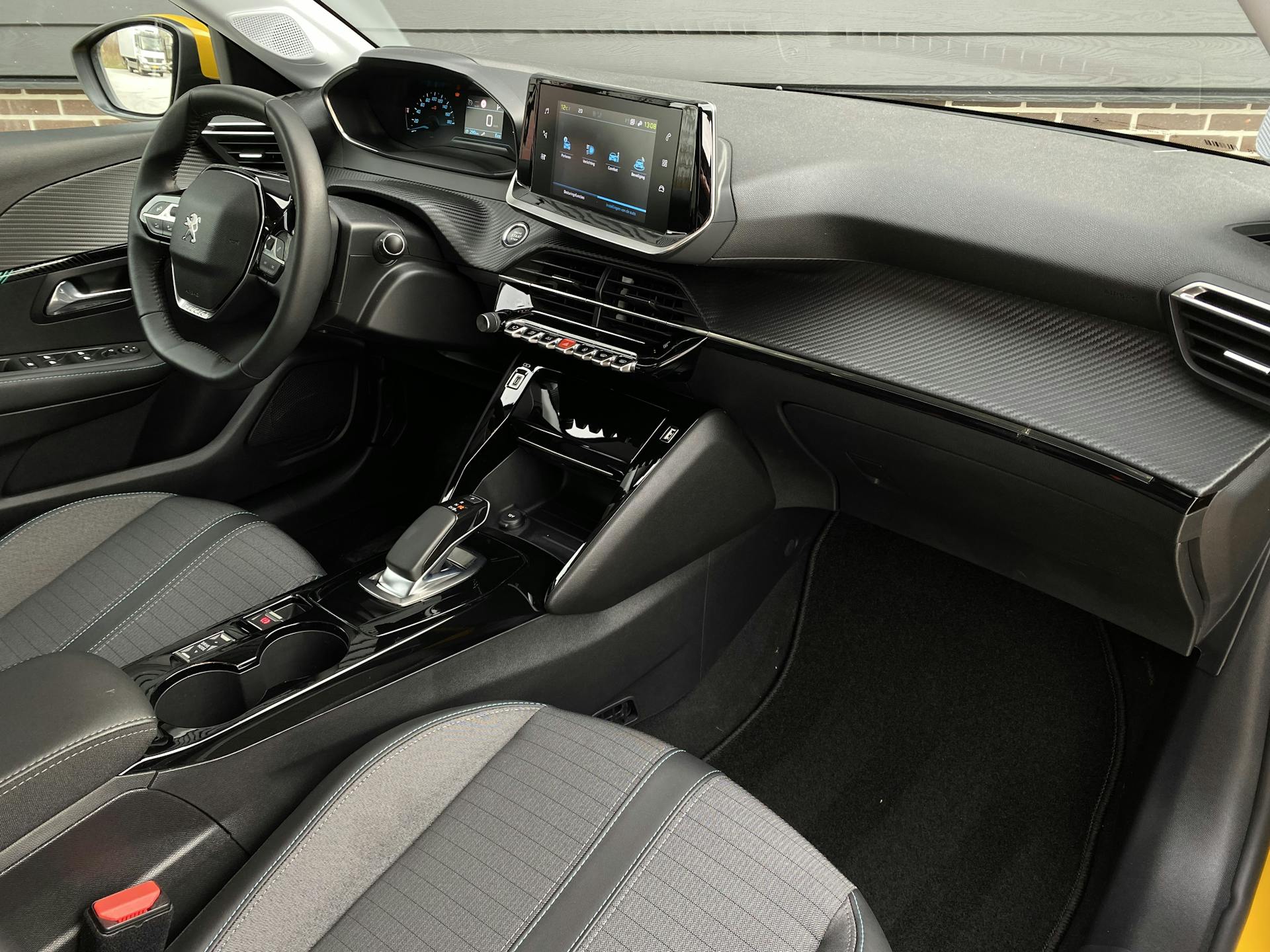 Peugeot E208 Allure, Apple Carplay, Navigatie, Incl. BTW