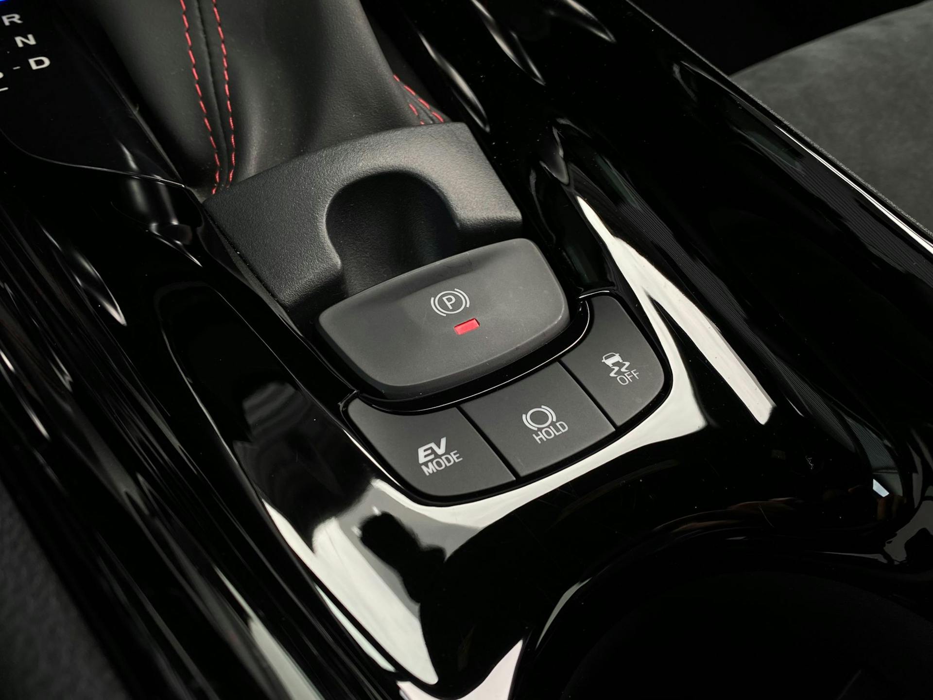 Toyota C-HR GR Sport 184 pk Hybride, Camera, ACC, JBL, Stuurverw, Navigatie