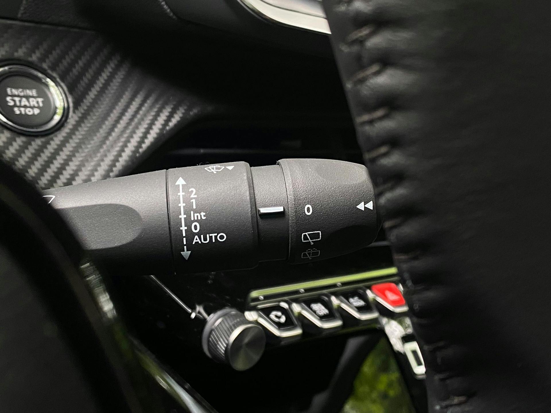 Peugeot E208 Allure, Fase 3, Carplay, Camera, incl BTW, NIEUW